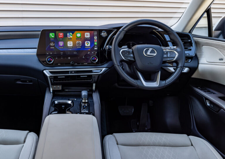 Lexus RX - Feature Gallery