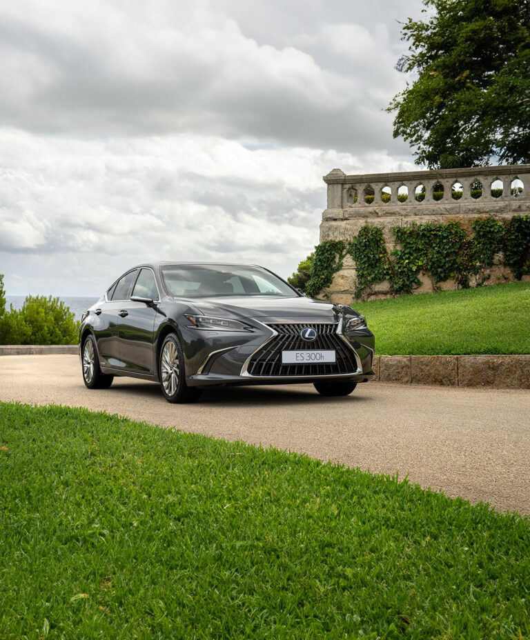 Lexus ES - Feature Gallery