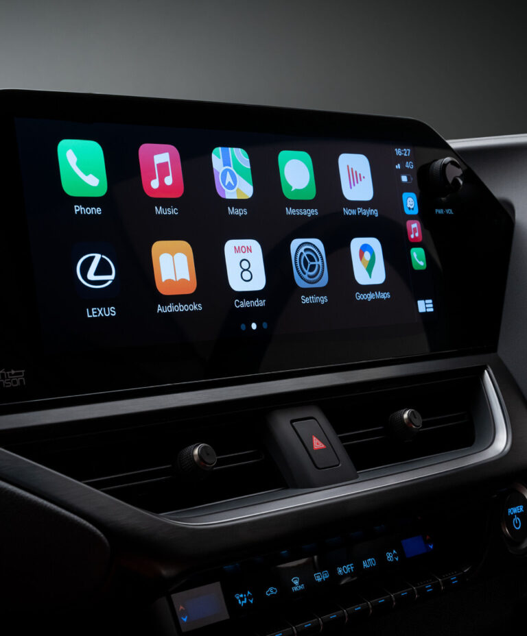 Lexus UX - Feature Gallery